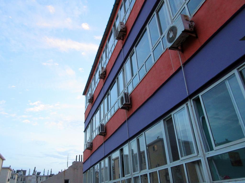 25°C Four Season Youth Hostel Qingdao Exterior photo