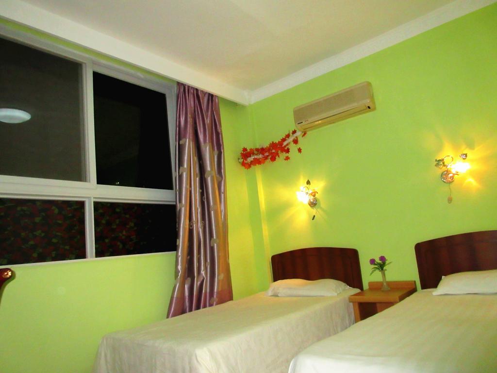 25°C Four Season Youth Hostel Qingdao Exterior photo